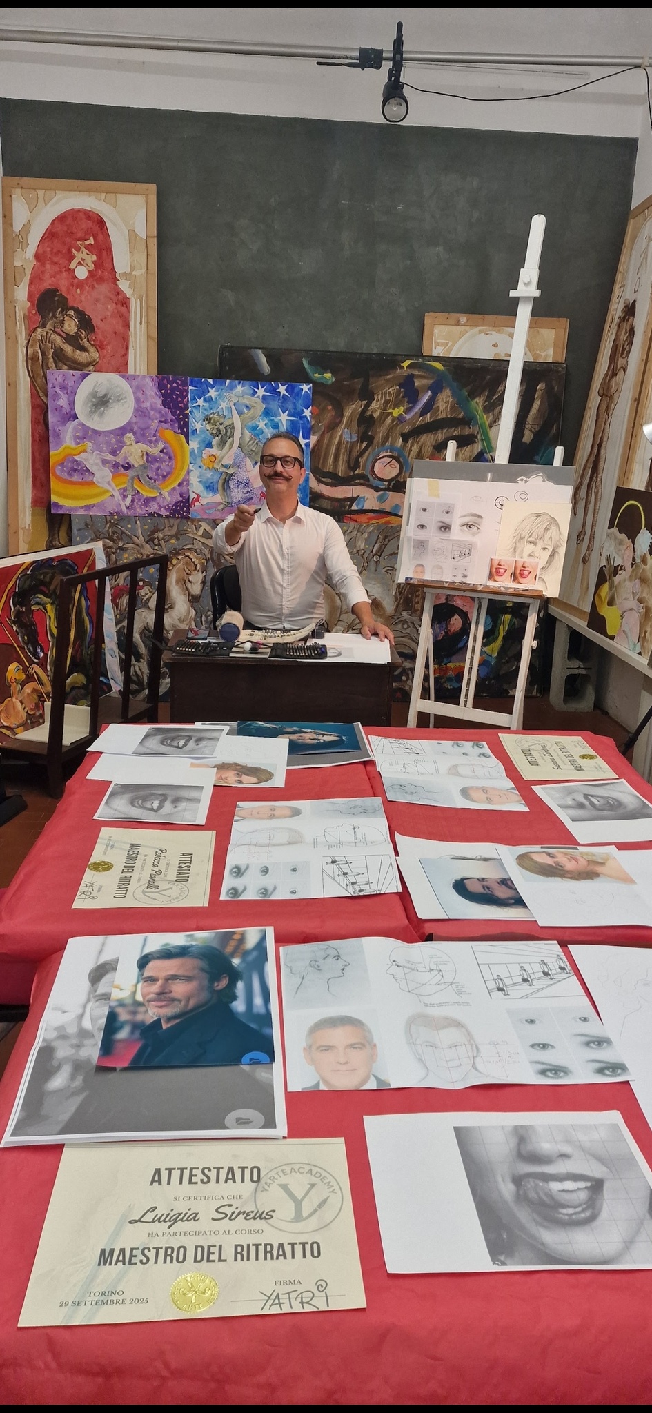 Yatri Arte nel suo studio a Torino