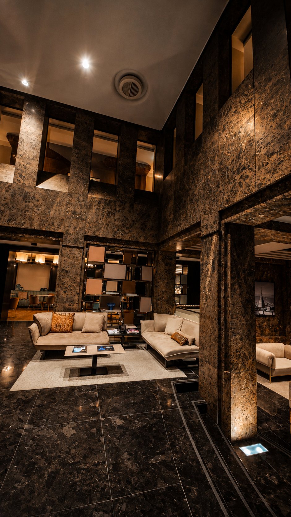 Le sale eleganti dell'Hotel Hilton