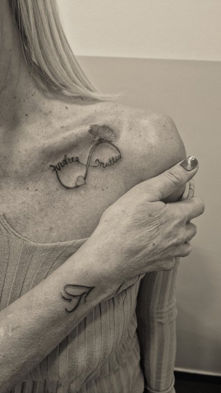 Nomi e simboli personali — tatuaggio realizzato da Yatri